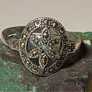 Vintage Sterling Silver Flower ring with tiny Marcasite stones